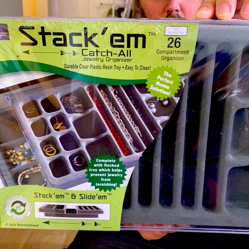 - Stack’em Jewelry case, brand new x1